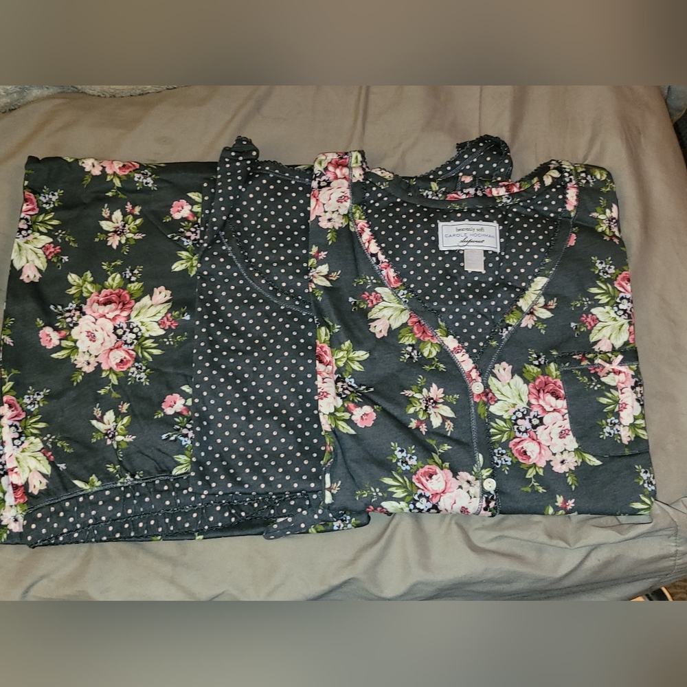 NIB 3 piece Sleepwear set by Carole Hochman. Size 3X
